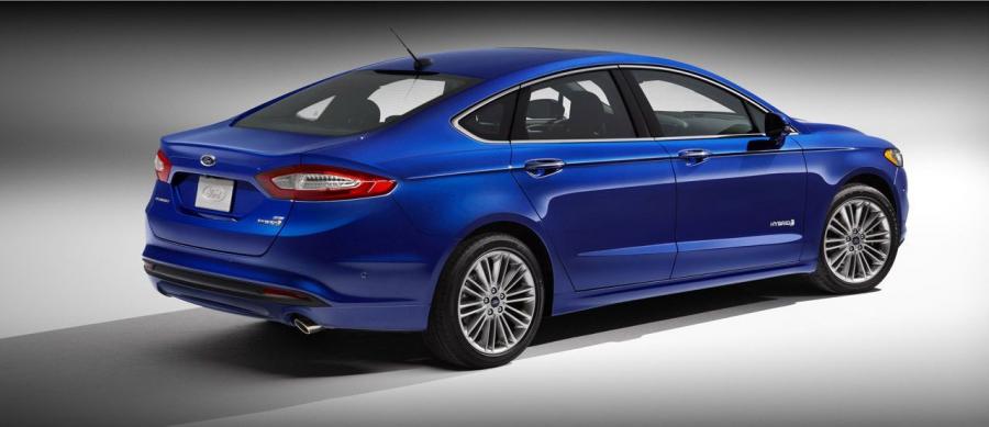  Ford Fusion Hybrid Titanium 2013 года  (фото 22 из 22)